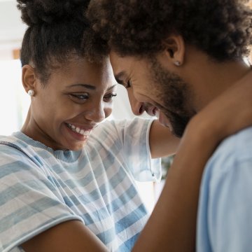 Make Your First Kiss Unforgettable By Following This Simple Advice