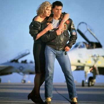 11 Totally Unscripted Lip Locking Moments We Can’t Get Over