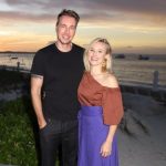 Has Technology Become a ‘Barrier to Intimacy’? Dax Shepard Thinks So