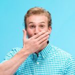 7 Seemingly Innocent Points to Avoid When Meeting Someone New