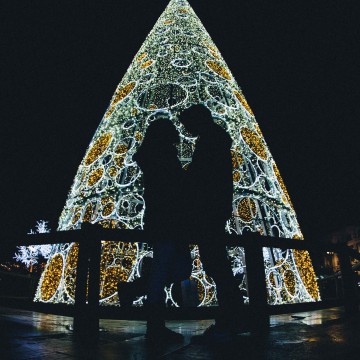 5 Things Your Partner Will Definitely Do At Christmas