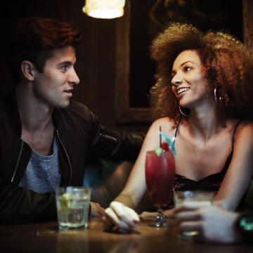 12 Golden Rules for Asking a Woman Out (and Getting a Yes)