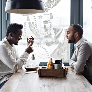 5 Things Every Straight Guy Could Stand to Learn From How Gay Guys Date