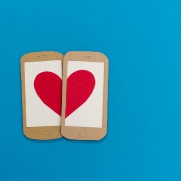 How to Keep Your Crush Wanting More by Flirting on the Phone