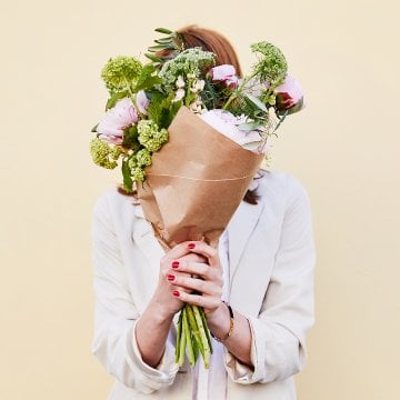 Don’t Even Try To Buy Her Flowers Without Reading This First