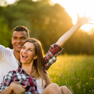 Why Summer Is Actually The Best Time For Online Dating, Revealed