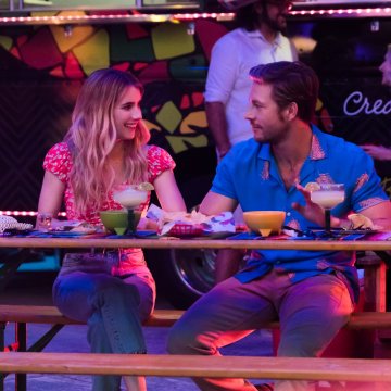 This Dating Tactic May Be the Solution for All Your Awkward Holiday Parties