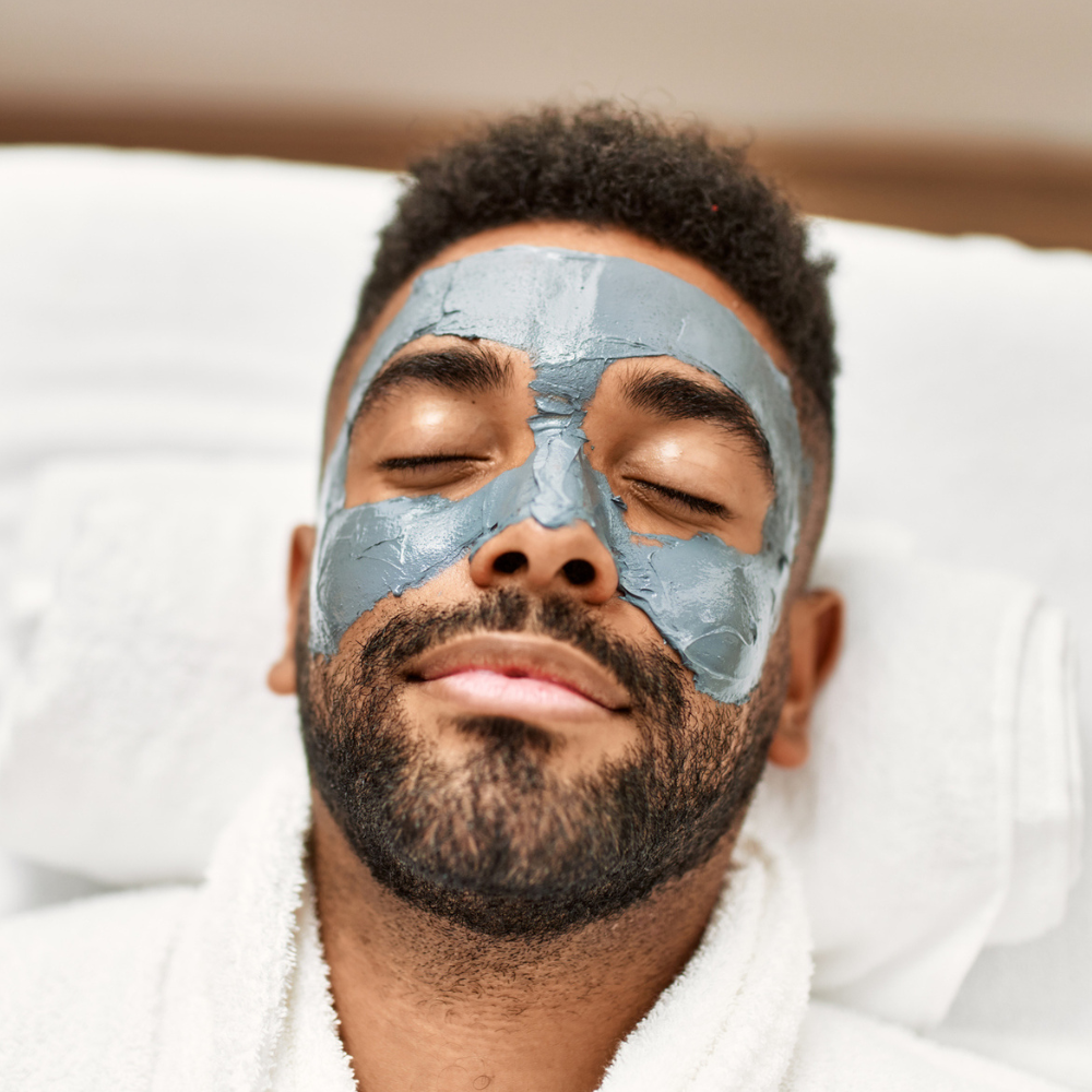 Celebrating V-Day as a Single Guy? Here’s How to Make the Most of It