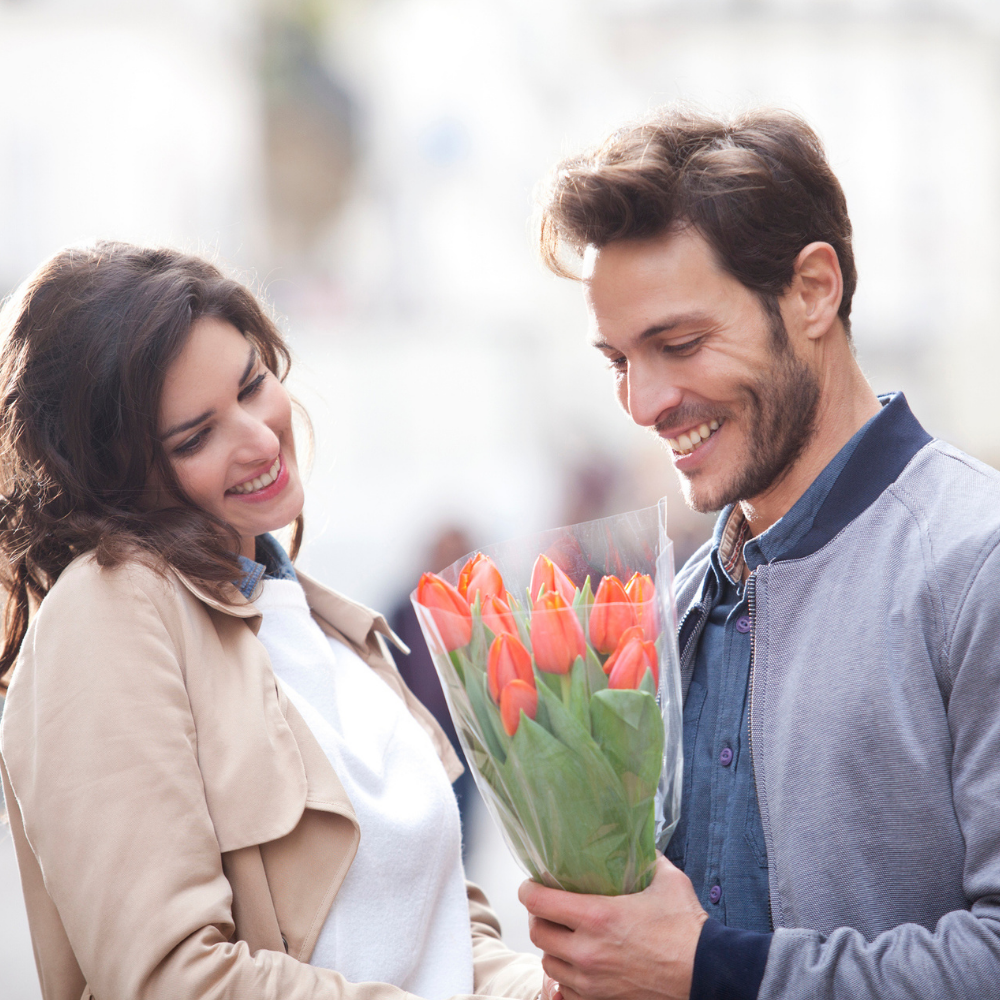 10 Ways to Make Her Day & Put a Smile on Her Face