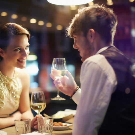 Can’t Afford Lavish, Expensive Dates? Here’s How to Make Dating Work Anyway