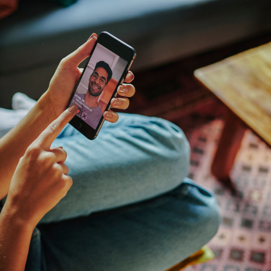 Want More Matches? Here’s Exactly How Often to Update Your Dating App Profile